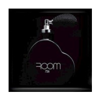 Room 726 Black